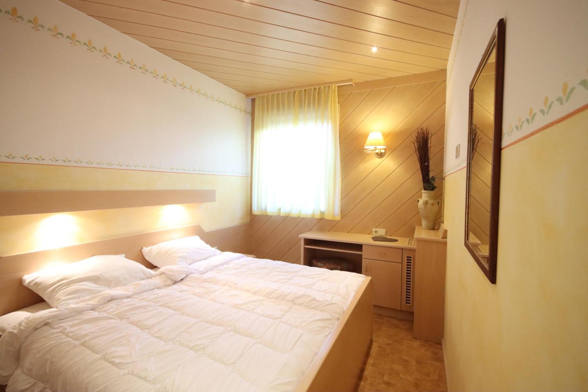 Aurturist S Candido Roulette Apartment *